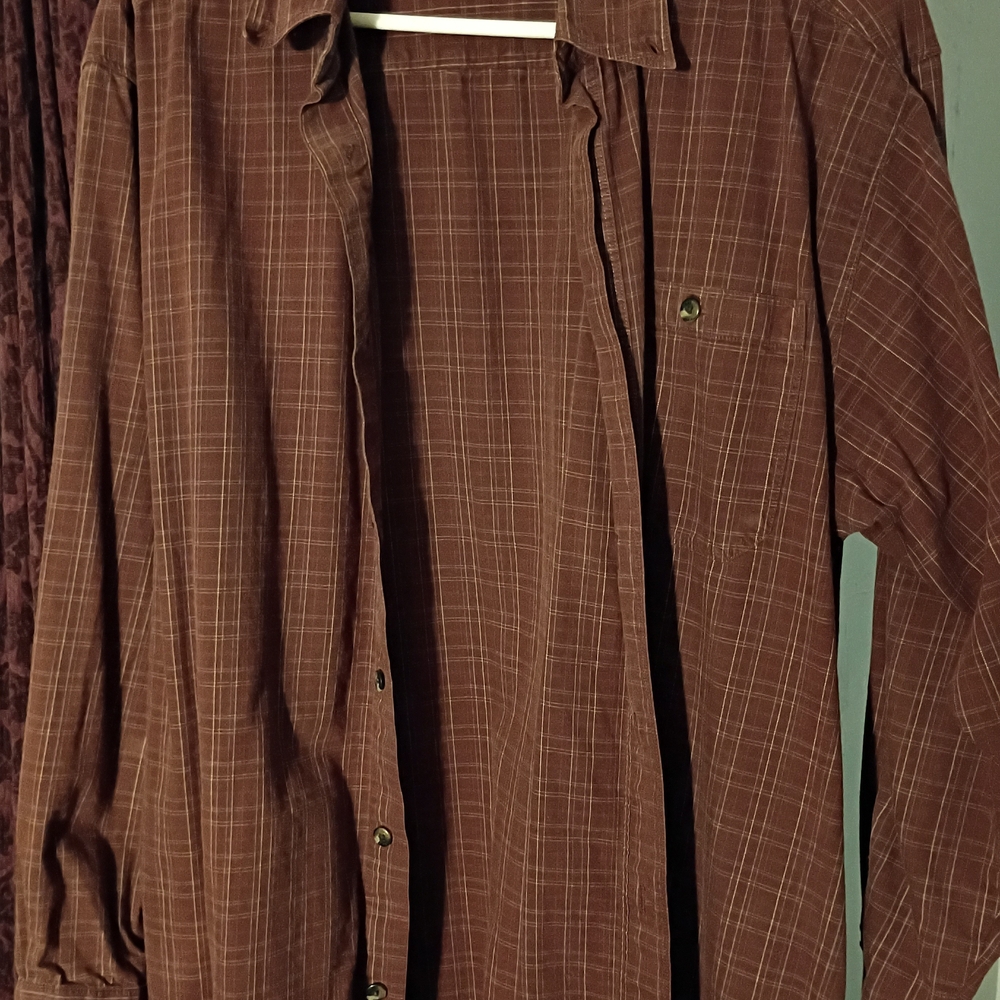 XL Columbia Brown Checkered Button-down shirt with pocket